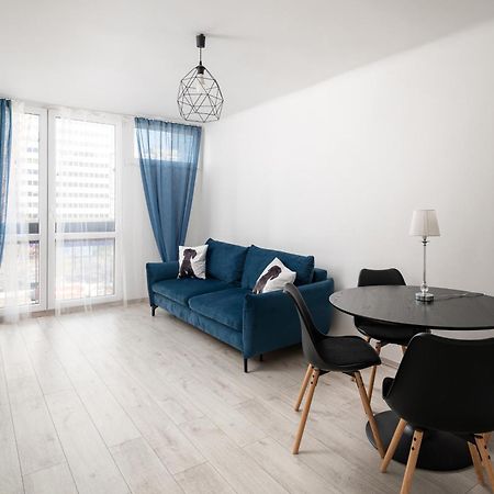Grzybowska Blue City Centre Apartment وارسو المظهر الخارجي الصورة